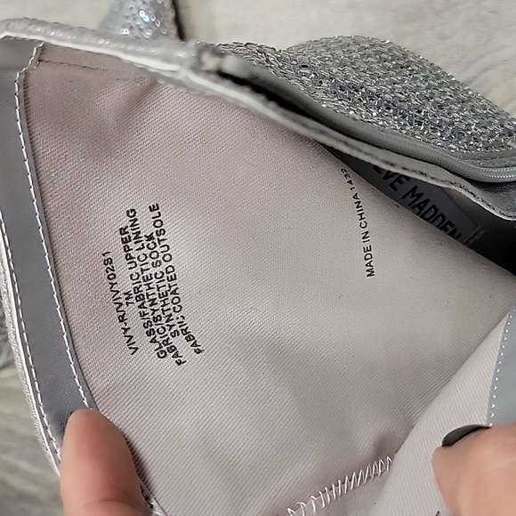 Steve Madden Size 7 Silver Embellished Vivy Heeled Bootie - Picture 8 of 9